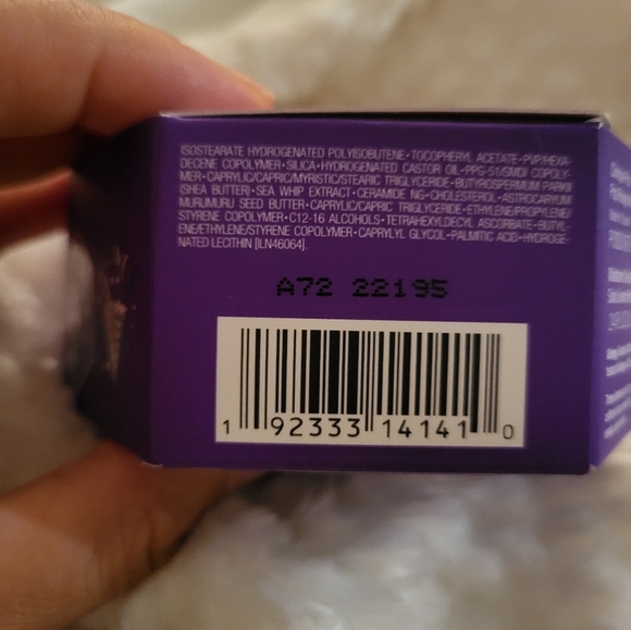 Clinique Lip Luxury Set with Clinique Pop Lip Colour in Bare Pop & Lip Treatment - Picture 4 of 6